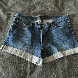 Banana Republic Jean Shorts size 31/12